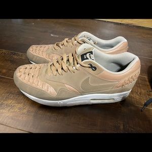 Nike Air Max 1 Woven Pale Shale Used Size 11.5 Mens
